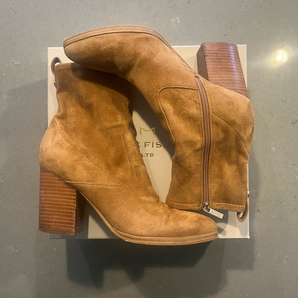Marc Fisher Avalyn Bootie, Chesnut size 8